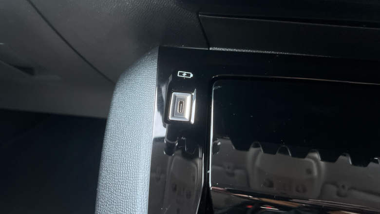 Peugeot 208 1.2 PureTech 100 Allure Premium 5dr Petrol Hatchback